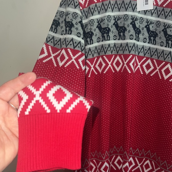 Sophie & Sam - Red and Gray Men's Sweater - Picture 2 of 7